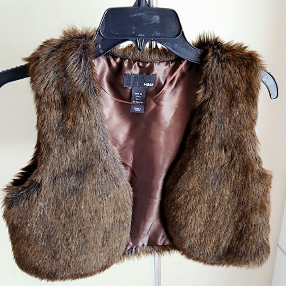 H&M Cropped Chocolate Brown Faux Fur Vest
